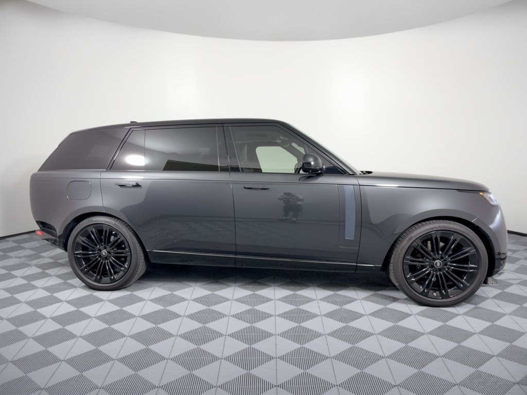 Used 2025 Land Rover Range Rover Long Wheelbase SE AWD/4WD image 8