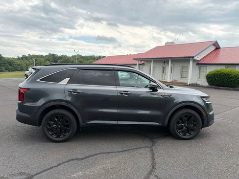 Used 2021 Kia Sorento S AWD/4WD image 11