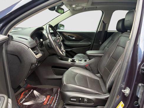 Used 2019 GMC Terrain Denali w/ GMC Pro Grade Package AWD/4WD image 12