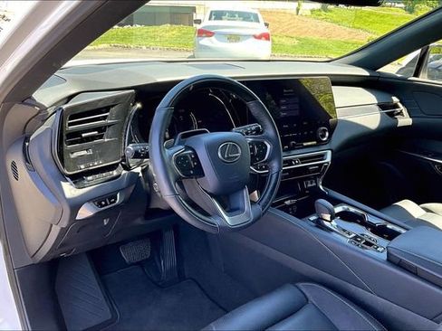 Used 2024 Lexus RX 350 AWD w/ Convenience Package image 17