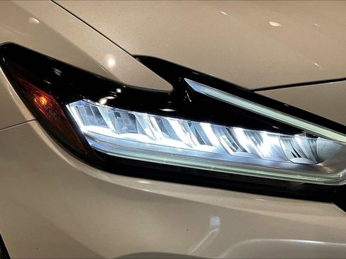 Used 2019 Nissan Maxima Platinum w/ Sport Mat Group FWD image 32