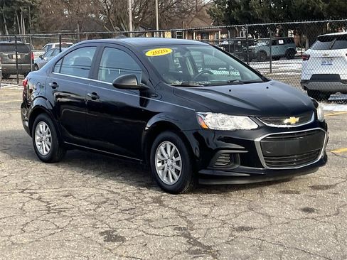 Used 2020 Chevrolet Sonic LT image 7