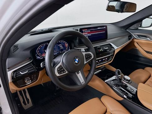 Certified 2023 BMW 540i xDrive w/ Dynamic Handling Package image 9