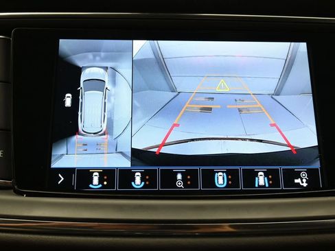 Used 2021 Buick Enclave Avenir w/ Avenir Technology Package AWD/4WD image 23