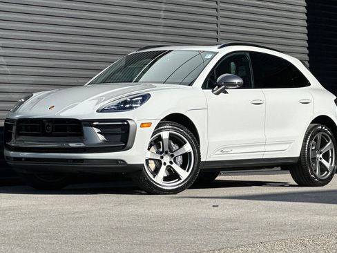 New 2026 Porsche Macan Turbo AWD/4WD image 1