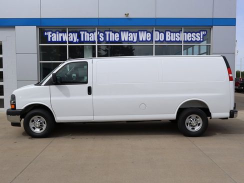 New 2025 Chevrolet Express 3500 Extended w/ Driver Convenience Package image 7