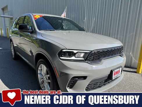 Used 2025 Dodge Durango GT AWD/4WD image 1