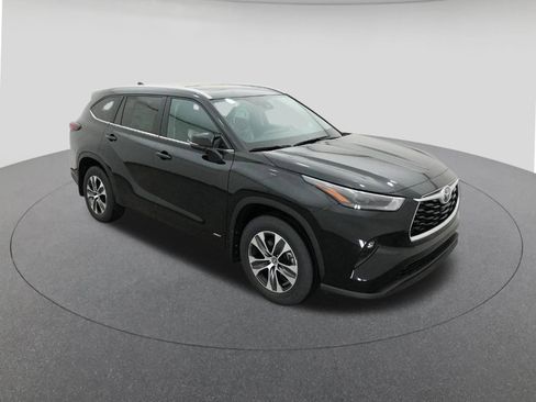 New 2026 Toyota Highlander XLE AWD/4WD image 13