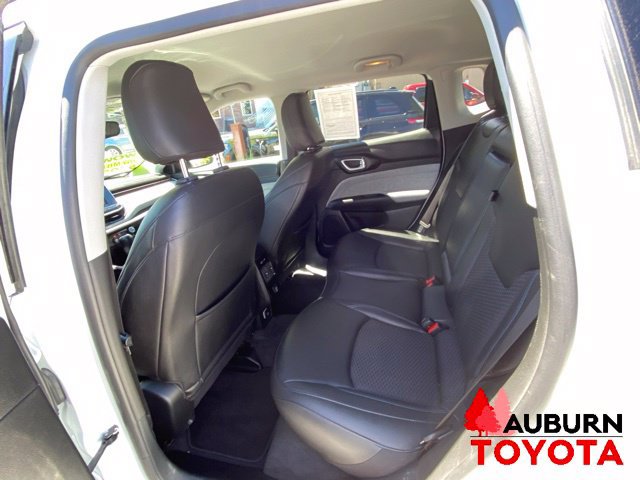Used 2022 Jeep Compass Latitude FWD image 22