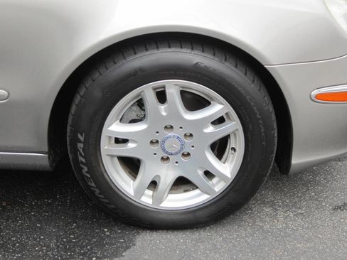 Used 2004 Mercedes-Benz E 320 4MATIC Wagon image 8