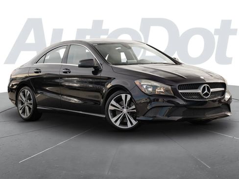 Used 2015 Mercedes-Benz CLA 250 image 1