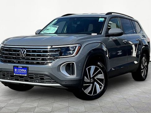 New 2026 Volkswagen Atlas SE FWD image 3