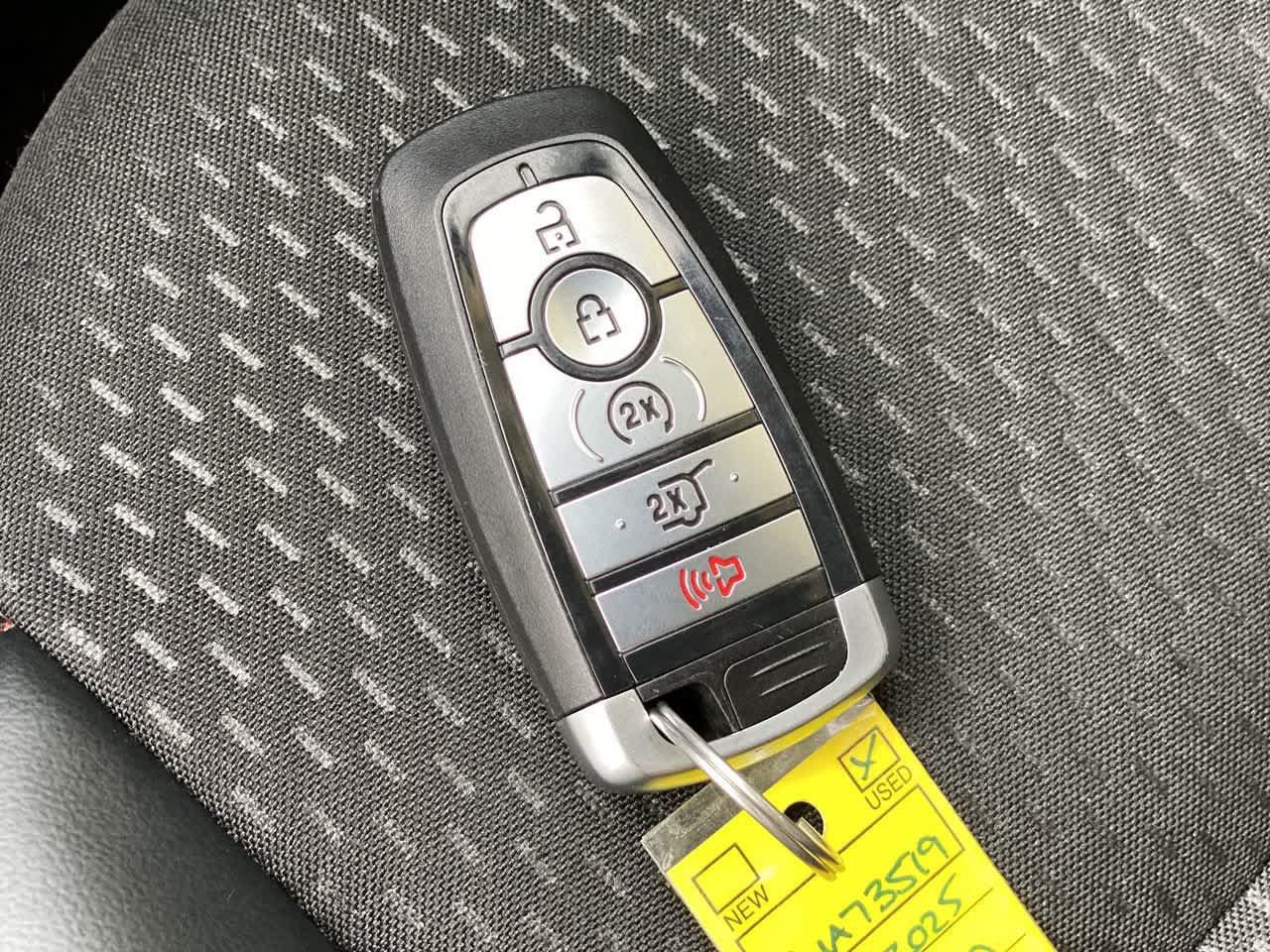 Used 2025 Ford Escape ST-Line Select AWD/4WD image 28