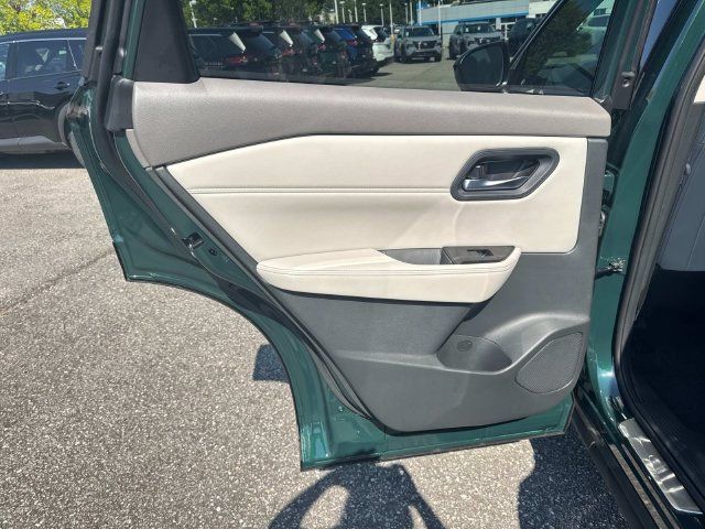 New 2026 Nissan Rogue Dark Armor FWD image 17