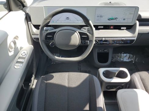 Used 2024 Hyundai Ioniq 5 SEL image 17