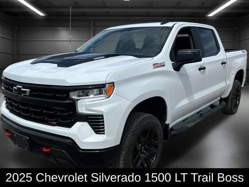 Used 2025 Chevrolet Silverado 1500 LT Trail Boss w/ Protection Package image 1
