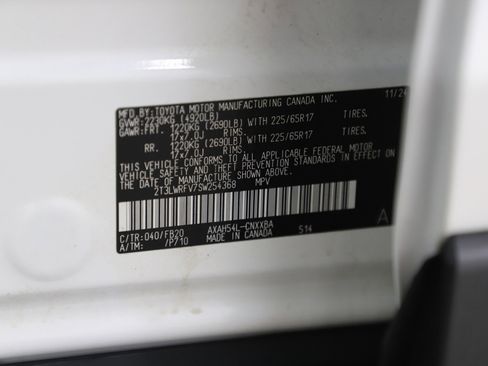 Used 2025 Toyota RAV4 LE AWD/4WD image 29