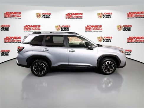 Certified 2025 Subaru Forester Premium image 17