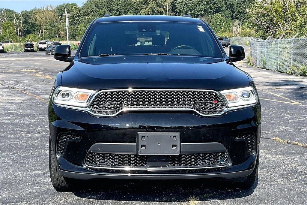 Used 2023 Dodge Durango SXT Launch Edition AWD/4WD image 2