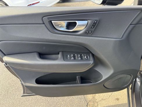Certified 2023 Volvo XC60 B5 Plus image 14