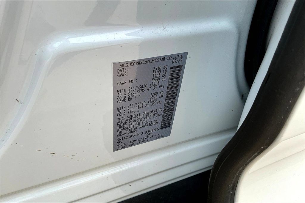 Certified 2025 Nissan Murano SV AWD/4WD image 32