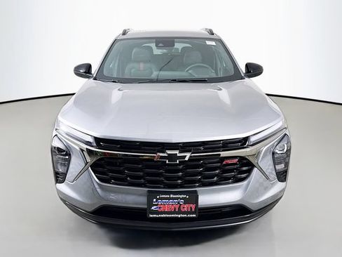 New 2026 Chevrolet Trax RS w/ Driver Confidence Package FWD image 2