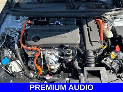 Used 2025 Honda Accord Touring image 12