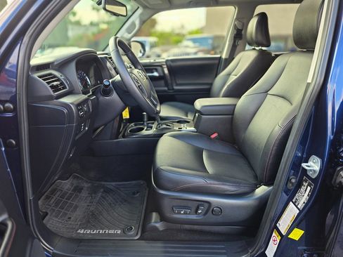 Used 2014 Toyota 4Runner Trail Premium image 16