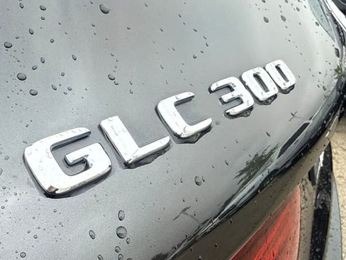 Used 2021 Mercedes-Benz GLC 300 image 11