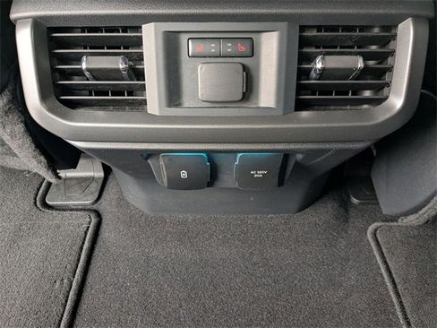 Used 2024 Ford F150 Lariat w/ Equipment Group 502A High image 18