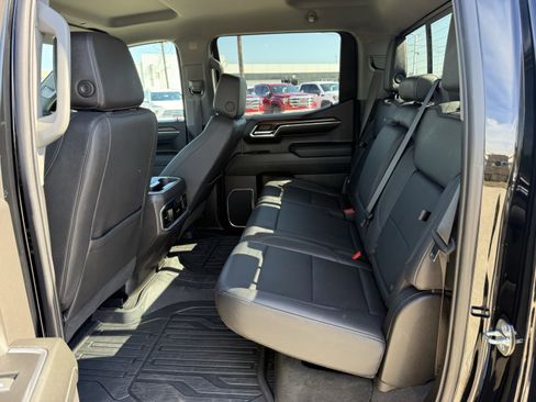 Used 2024 GMC Sierra 1500 SLT image 29