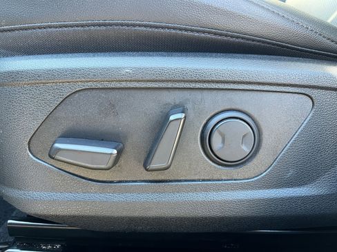 Used 2025 Kia Sportage EX image 28