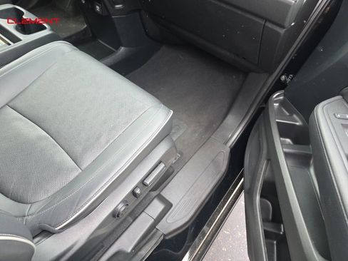 Used 2023 Honda Odyssey Elite image 4