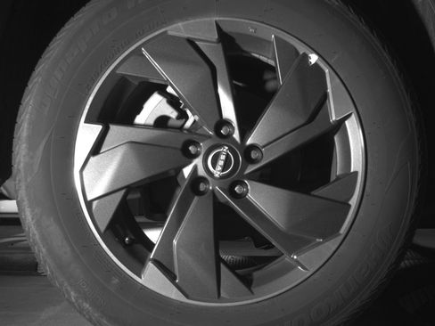 Used 2025 Nissan Rogue SV AWD/4WD image 15