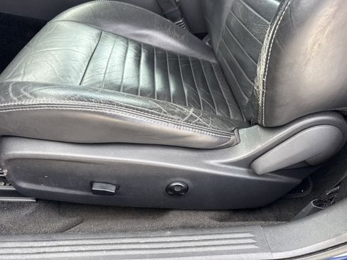 Used 2013 Dodge Challenger R/T image 29