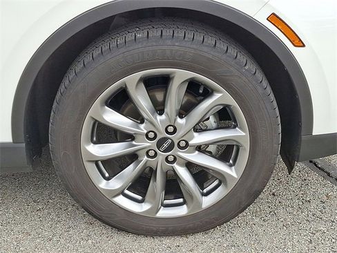 Used 2020 Lincoln Corsair AWD w/ Premium Package image 8