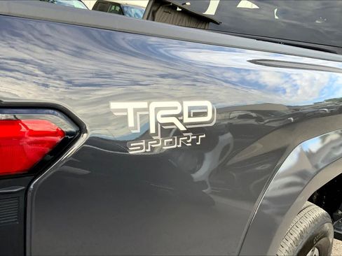 Used 2024 Toyota Tacoma TRD Sport RWD image 10