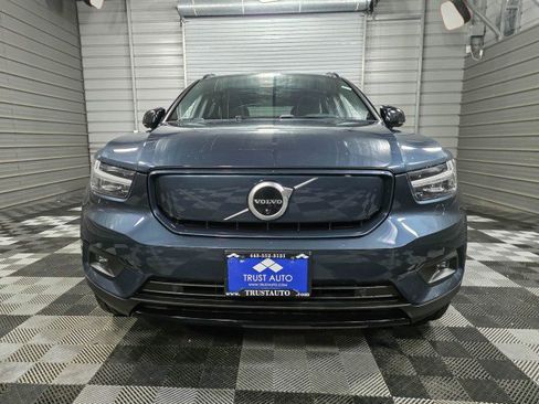 Used 2022 Volvo XC40 P8 Recharge Plus image 3
