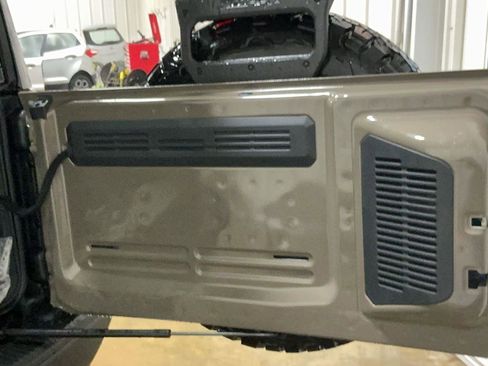 New 2025 Ford Bronco Raptor image 13