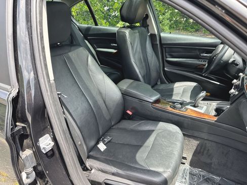 Used 2013 BMW 328i xDrive Sedan AWD/4WD image 31