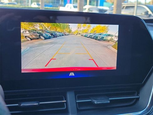 Certified 2024 Chevrolet Trax RS w/ Sunroof Package image 27