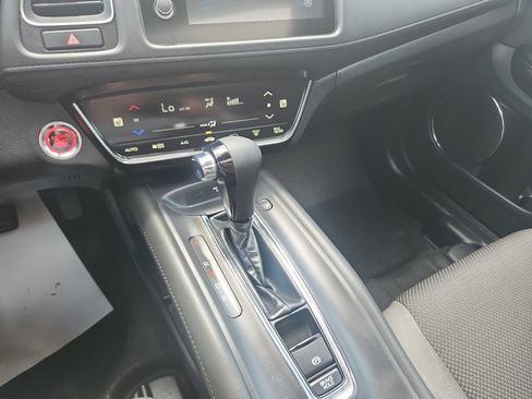 Used 2022 Honda HR-V EX image 15