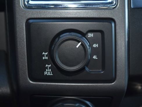 Used 2016 Ford F150 XLT w/ Equipment Group 302A Luxury AWD/4WD image 32