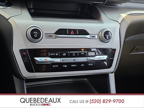 Used 2022 Ford Explorer XLT RWD image 17
