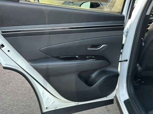 Used 2023 Hyundai Tucson Limited image 15