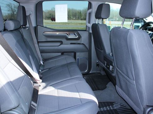 Used 2025 Chevrolet Silverado 1500 LT image 15