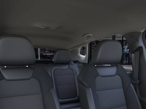 New 2026 Chevrolet Trax LT w/ Driver Confidence Package FWD image 24