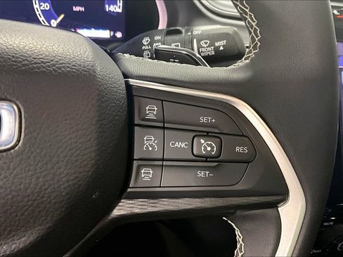 Used 2024 Jeep Grand Cherokee Laredo w/ Trailer Tow Package image 24