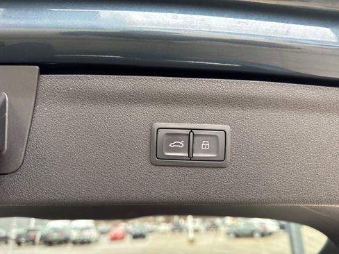 Used 2016 Audi Q3 2.0T Prestige w/ Prestige Package image 39