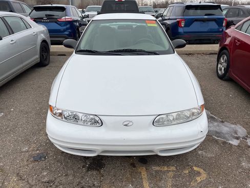 Used 2004 Oldsmobile Alero GL image 21